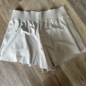 Athleta flutter shorts